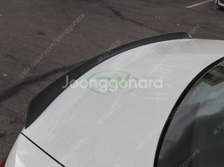 벤츠 AMG 리어 카본스포일러 팝니다. W213, W2...--9