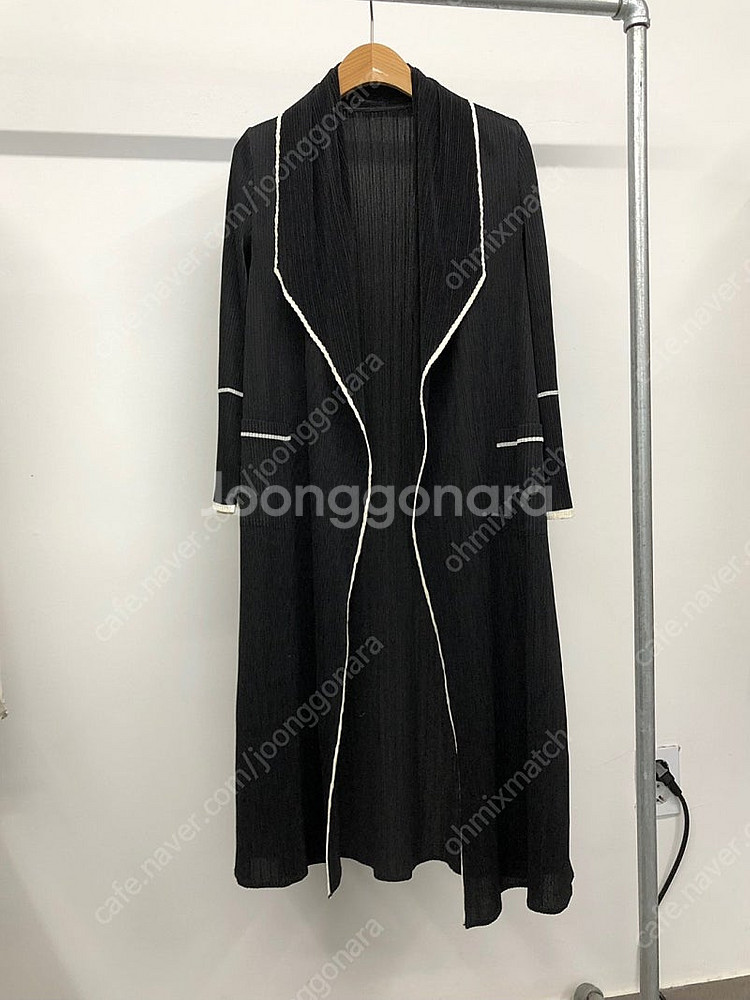 일본 에바큐브 플리츠 코트 자켓 F--0