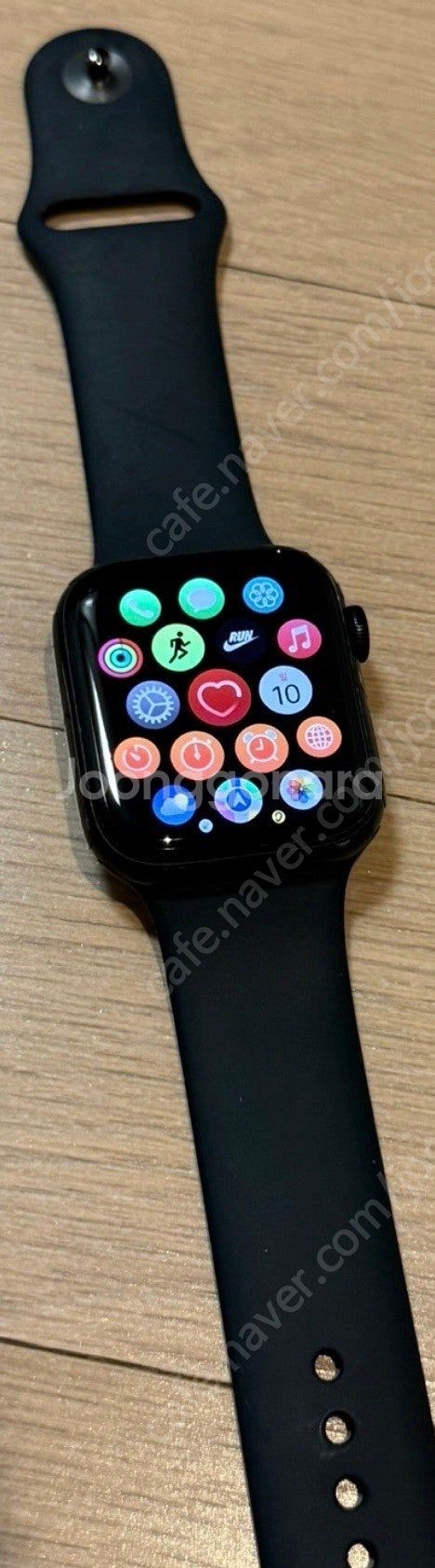 애플워치se2 44mm 배터리성능100%팝니다--0