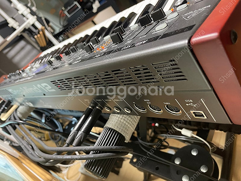 Behringer Deepmind 12 베링거 딥마인드...--3