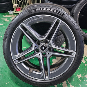 벤츠 정품 amg 19인치 휠타이어