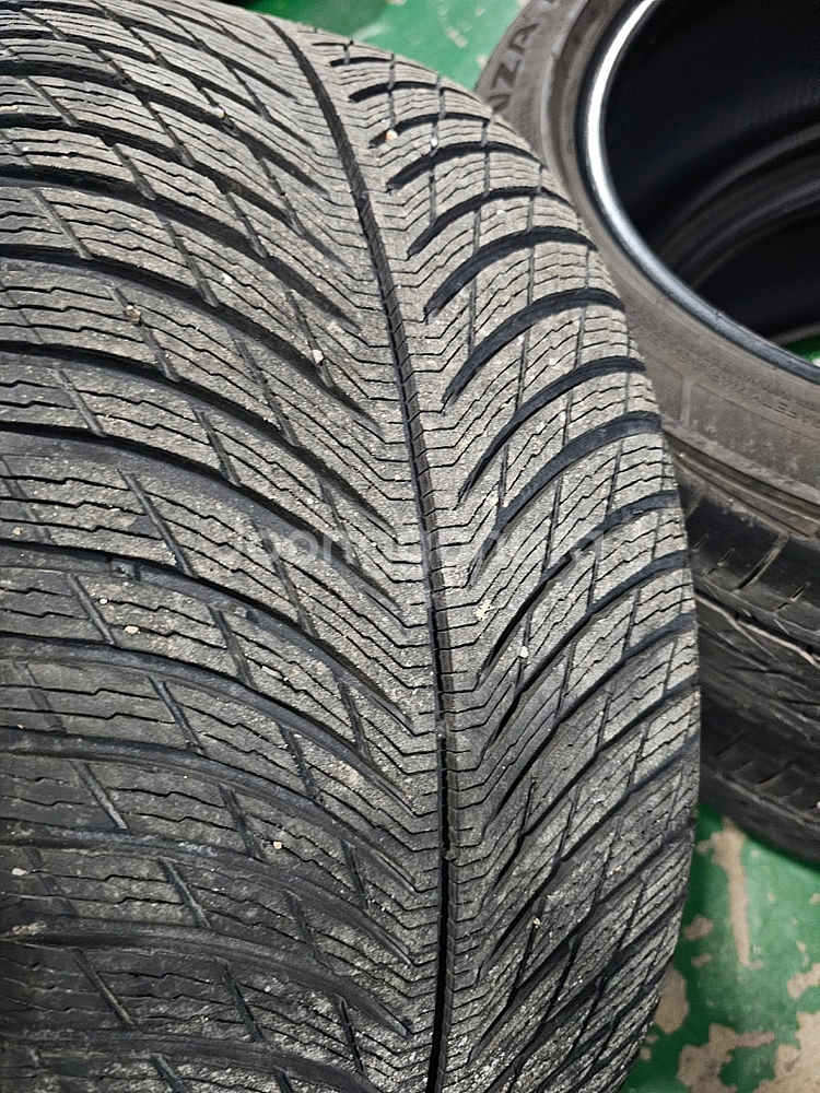 벤츠 정품 amg 19인치 휠타이어--1