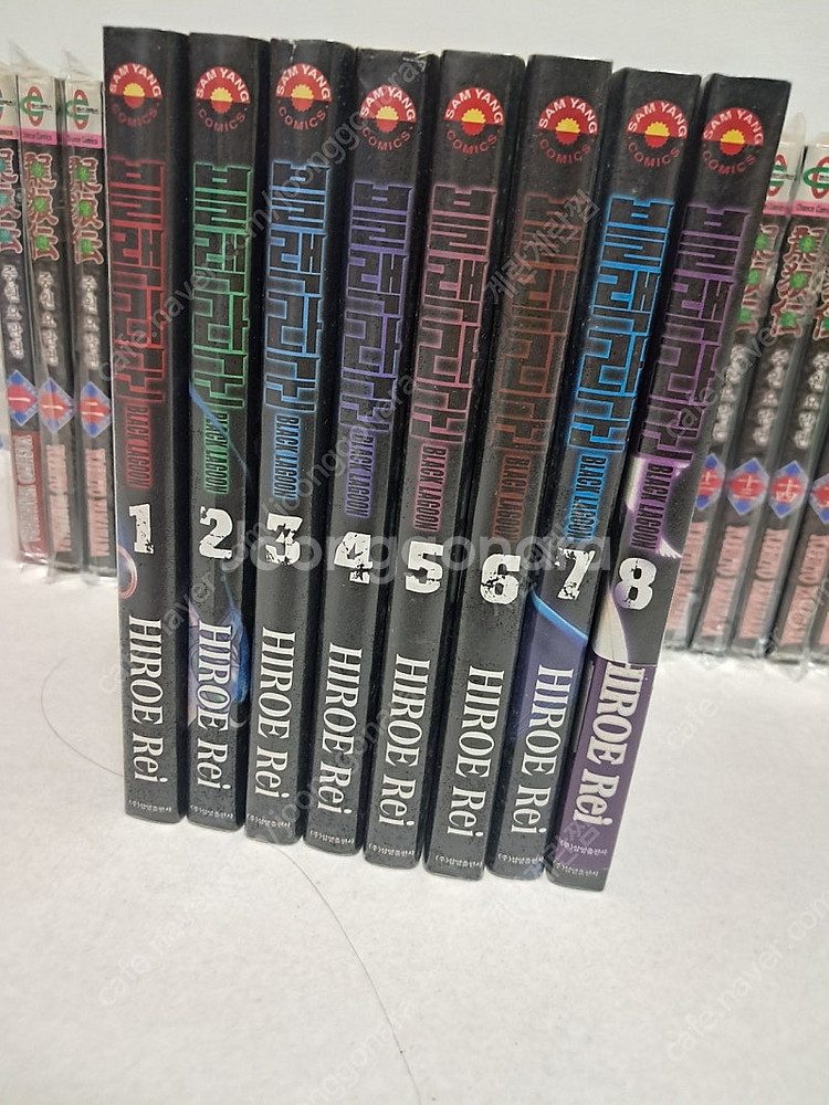 블랙라군 만화책 1~8권 팝니다--0
