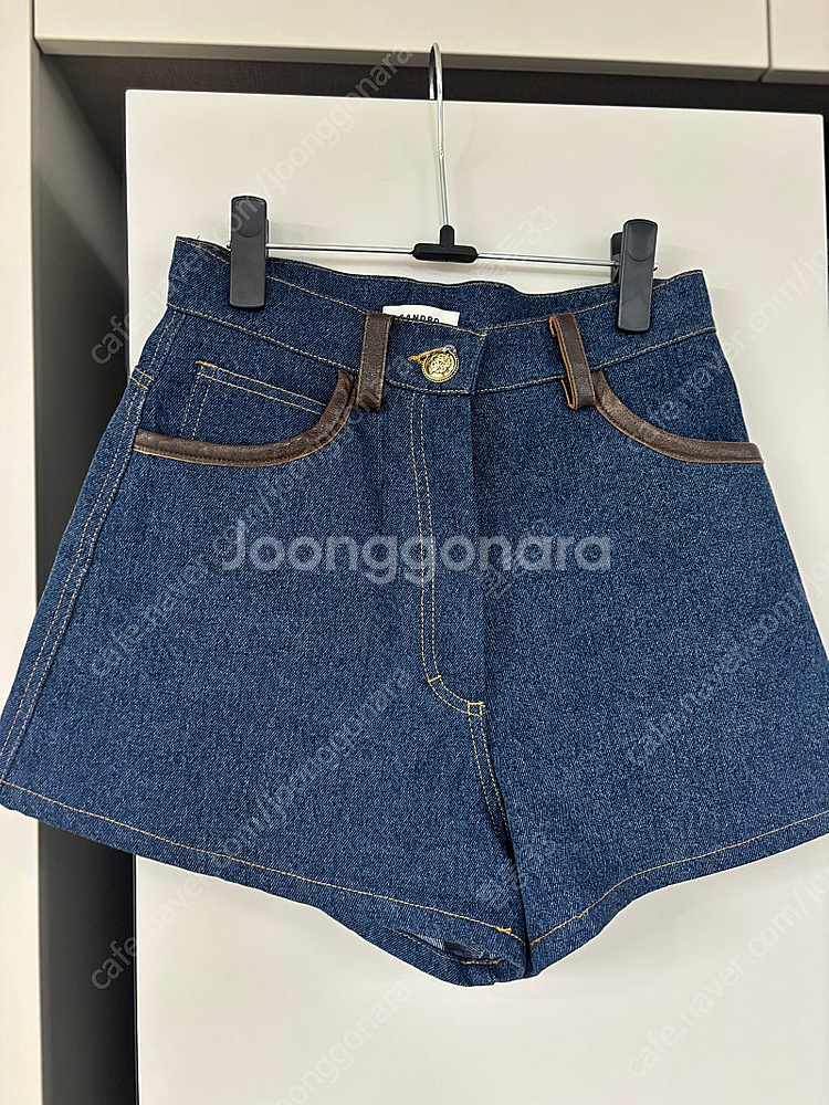 산드로 데님 자켓, 반바지 셋업 판매해용--4