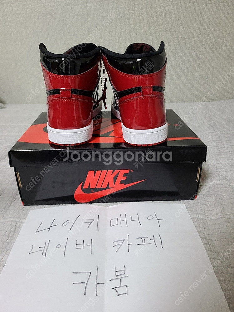 조던 1 레트로 하이 OG 페이턴트 브레드 팝니다 (2...--8