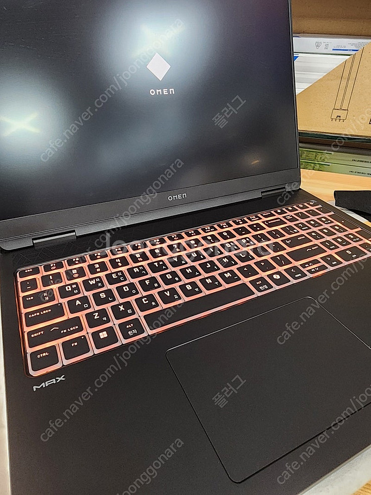 HP Omen MAX 16인치 게이밍 노트북 팝니다--9