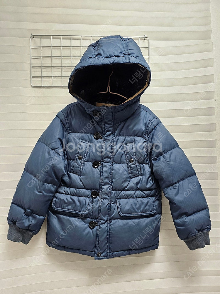버버리 키즈 패딩 다운점퍼 사이즈 8y 128cm--0