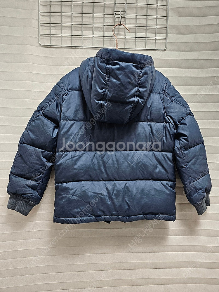 버버리 키즈 패딩 다운점퍼 사이즈 8y 128cm--1