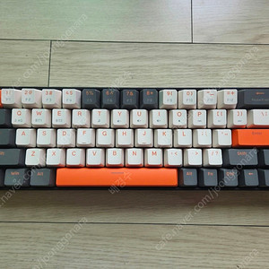 [단순개봉품] K68 2.4G/BT5.0 무선 게임용 기계식 키보드 68 키 핫스왑 미니 게임용 기계식 키보드 PBT 키캡