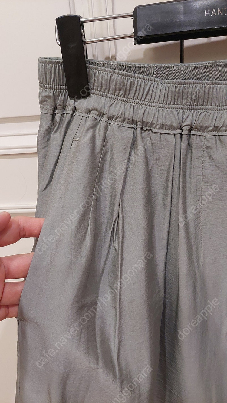 한섬 더캐시미어 밴딩 와이드팬츠--3