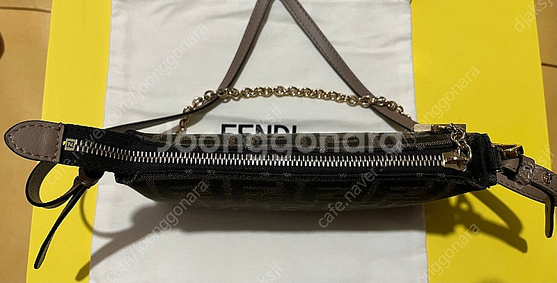 FENDI 펜디 바게트 파우치--4