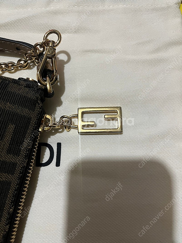 FENDI 펜디 바게트 파우치--6