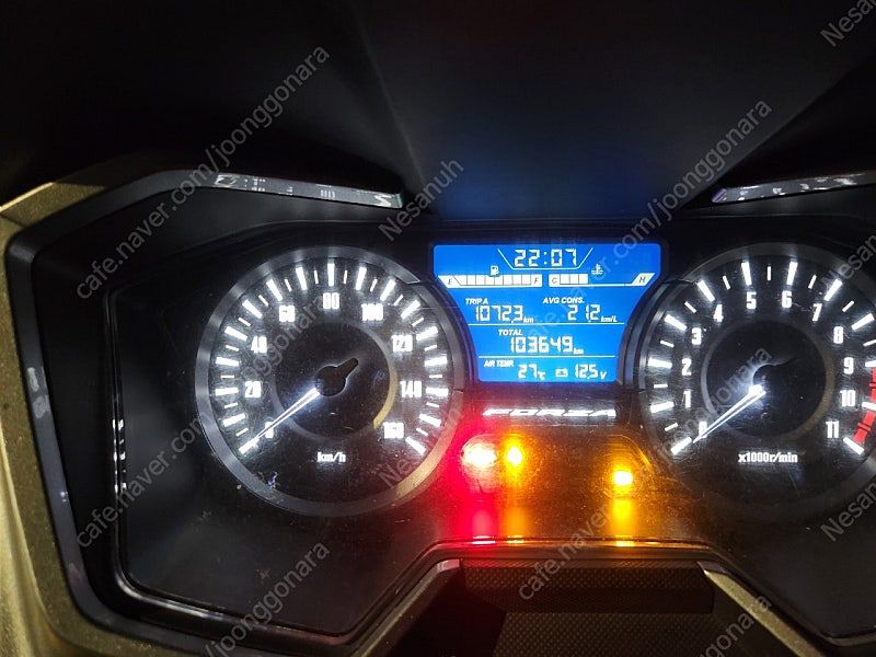 2018년식 포르자300 103,xxxkm 140만원--3