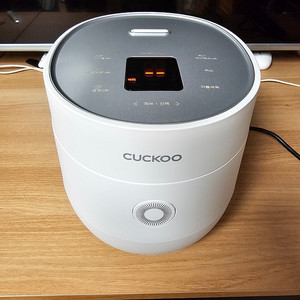 [거의새것] CUCKOO 쿠쿠 3인용 전기보온 에그밥솥 CR-0375FW