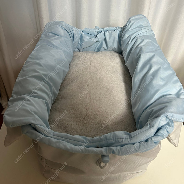 [무료배송] 강아지가방 아르르 포옹백v2 소다그레이 이미지