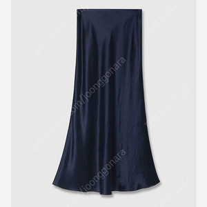 urbanic30 satin skirt 새틴스커트 네이비 (택있음)
