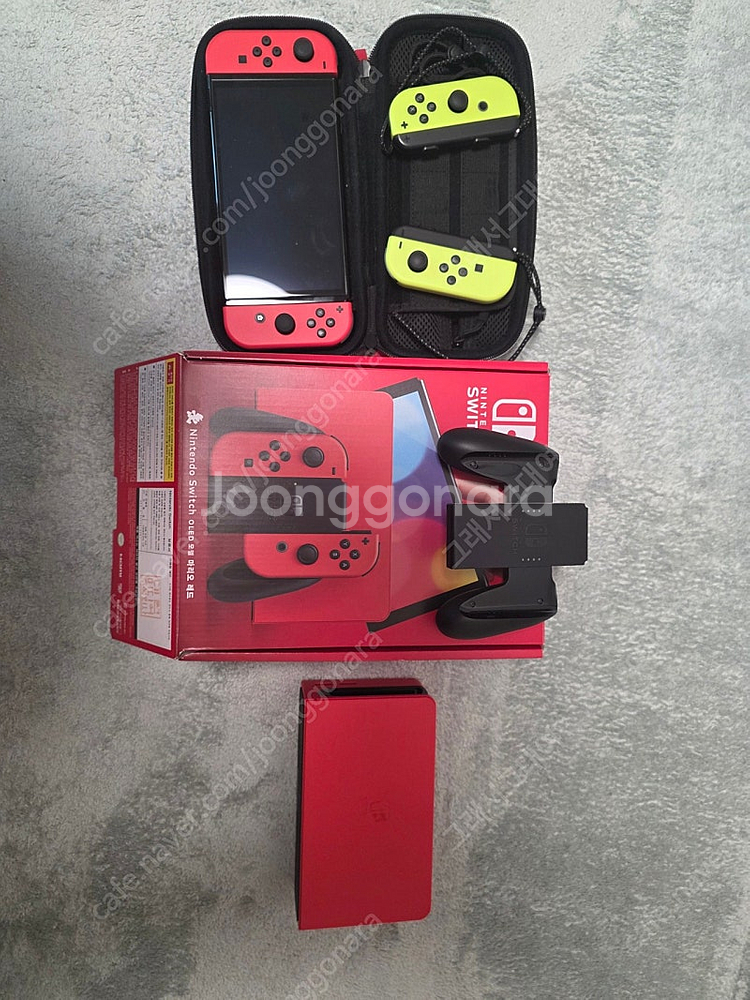닌텐도 스위치 oled 마리오카트 풀셋트팝니다--0