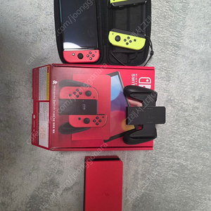 닌텐도 스위치 oled 마리오카트 풀셋트팝니다
