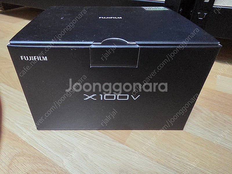 후지 x100v 블랙 판매합니다--9