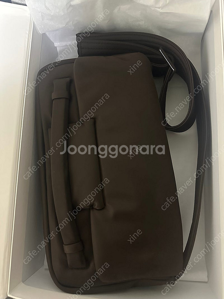 오르 ORR 소프트 패딩 플랩백(새상품)--1