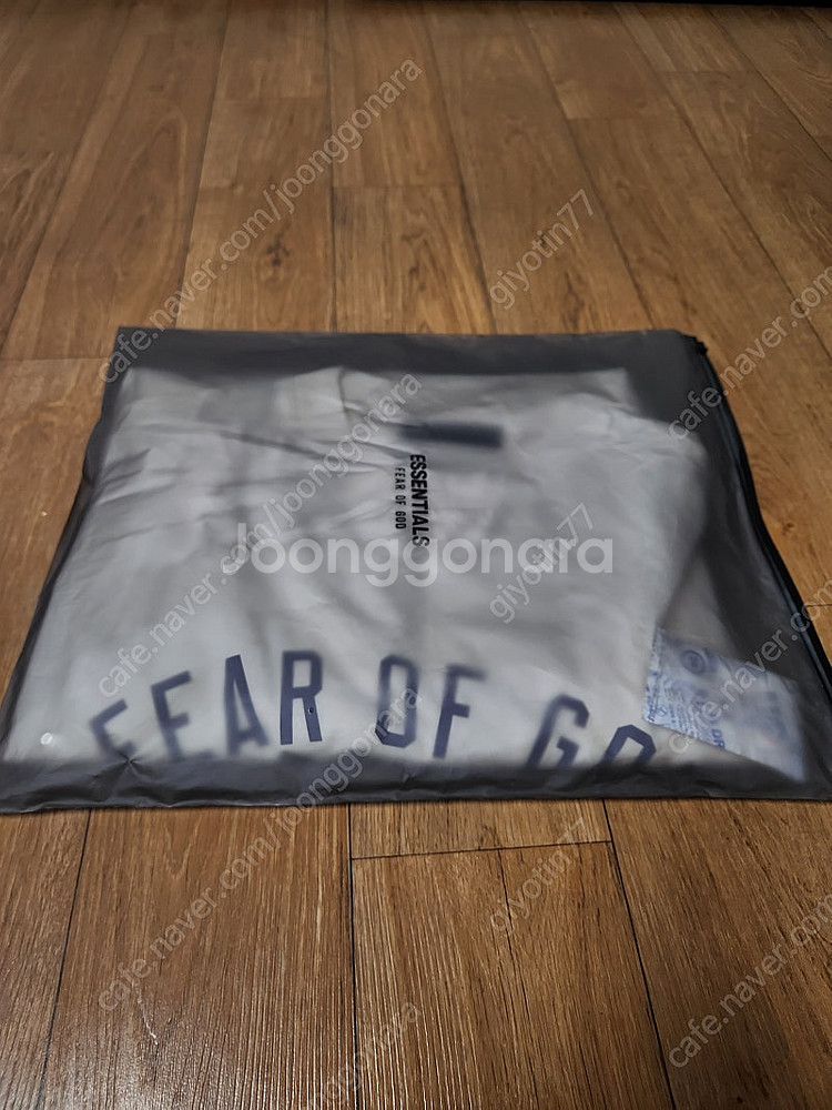 피어오브갓 에센셜 24FW 반팔 티셔츠--0