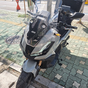 혼다 어드방 ADV350 그레이 24년식 팝니다