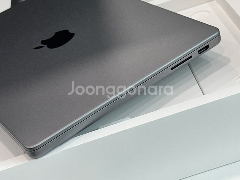 맥북 프로 14 M3 16GB RAM 1TB SSD--2