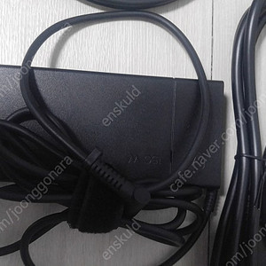 HP 150W 충전기 판매 합니다. ( TPN-DA03 )
