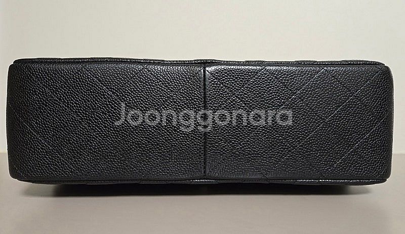 [샤넬] 클래식 캐비어 은장 라지(900만원)--8