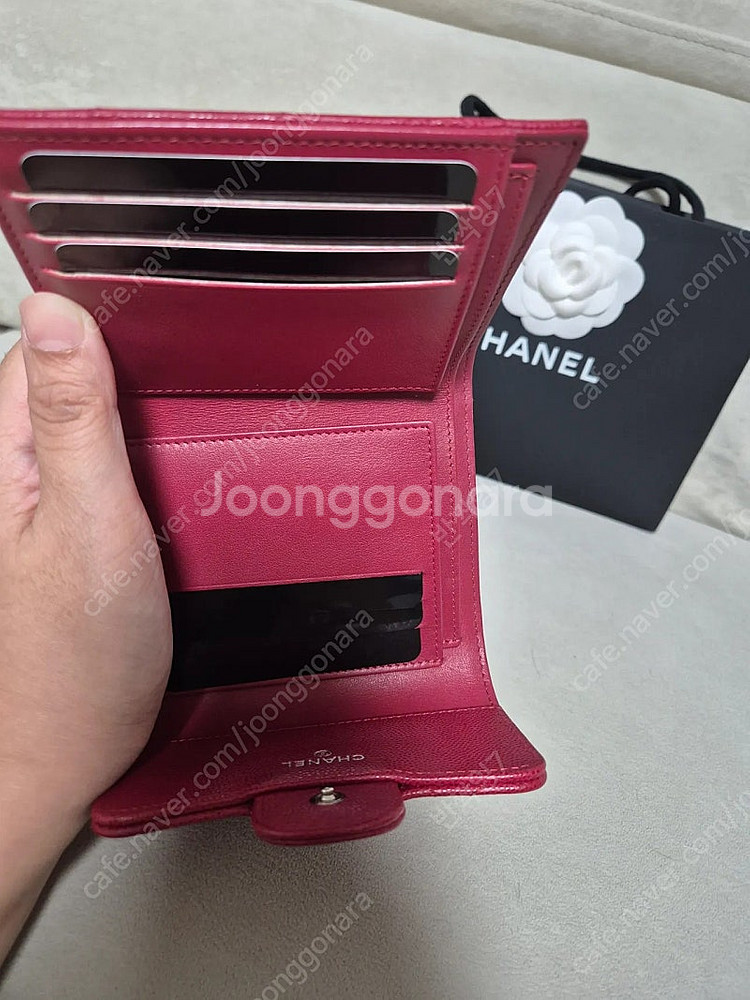 샤넬 클래식 캐비어 반지갑 은장 가격내림--8