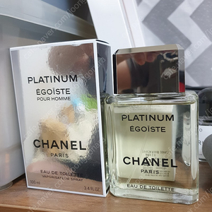샤넬 플래티넘 에고이스트 100ml 거의 새 상품 팝니다.