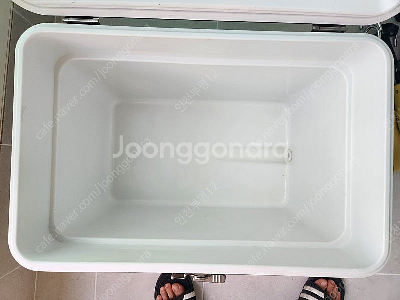콜맨 아이스박스 54쿼터(51L) 팔아요~--1