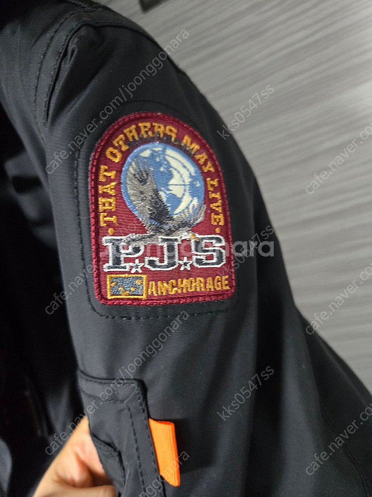 파라점퍼스xl 코디악팝니다--2