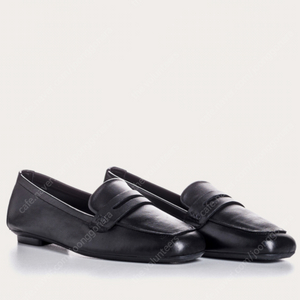 Reqins Hema - Noir (Cuir) 흐꺙 헤마 로퍼 페니로퍼