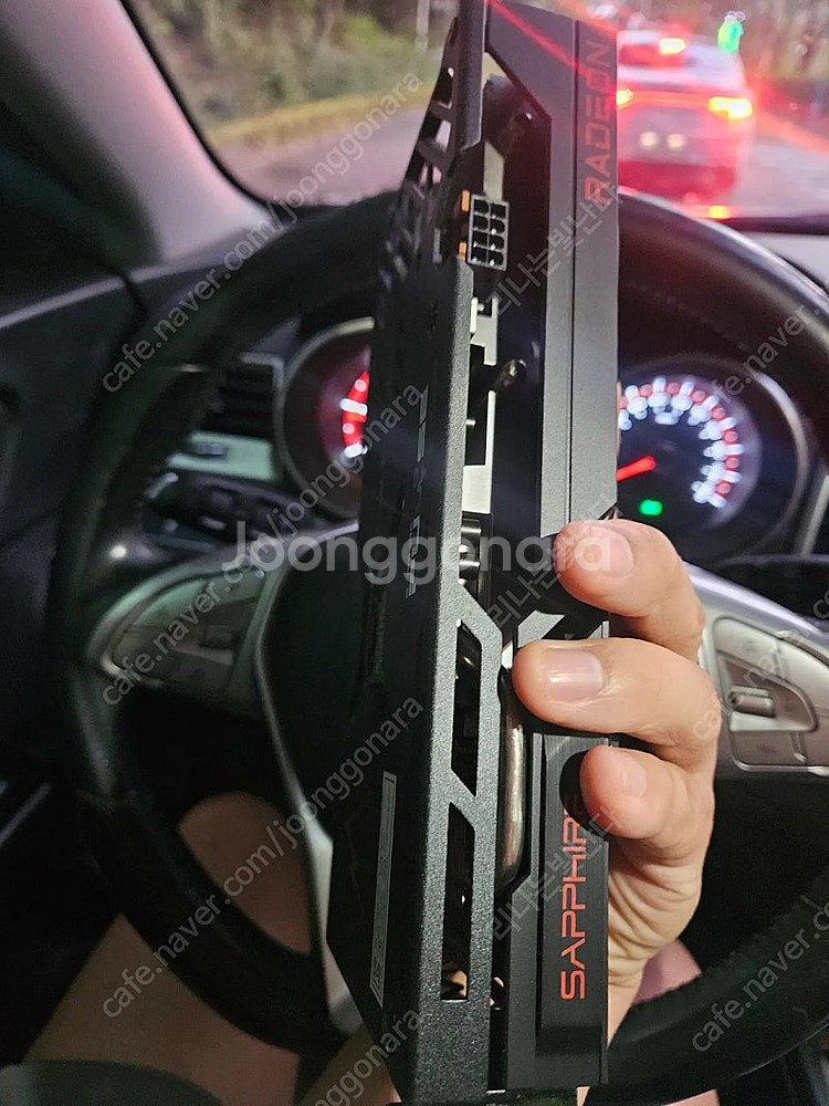 라데온 RX6600XT 그래픽카드 팝니다--2