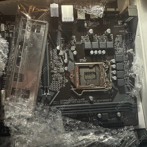 기가바이트 메인보드 H510M - H 싸게 팔아요