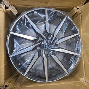 Aston Martin 애스턴마틴 DB11 순정 휠 세트