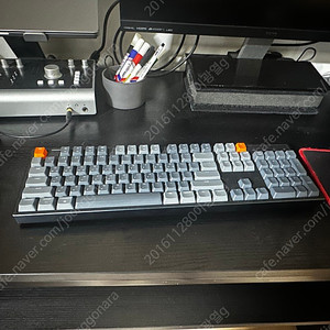 [Keychron] 유선 블루투스 기계식 키보드 키크론 K10 104key 청축 중고 판매합니다