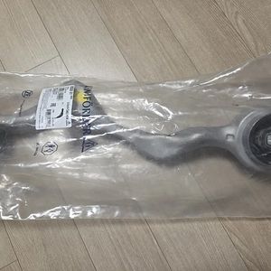 BMW 램포터 유압식(Hydraulic) 전륜 우측 텐션 스트럿 암