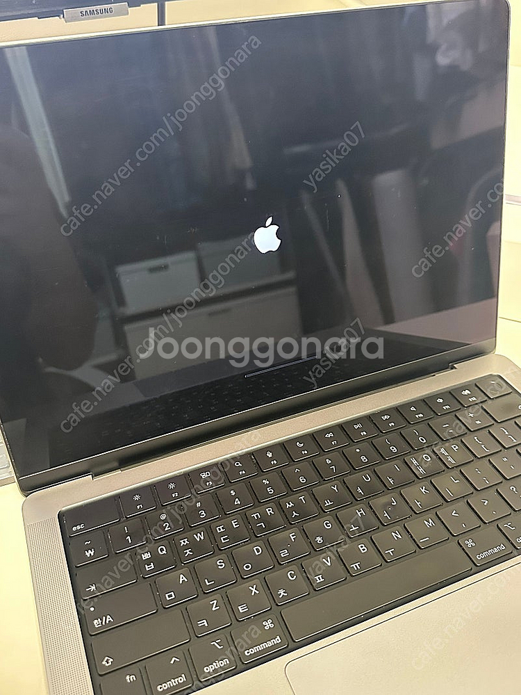 맥북프로 m1max 1테라 32기가 24코어 팝니다--2
