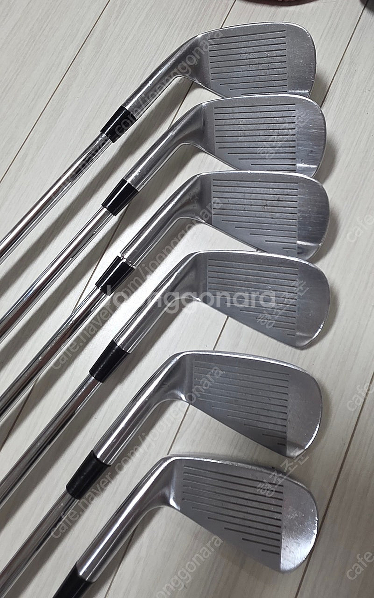 테일러메이드 V10 아이언 세트--2