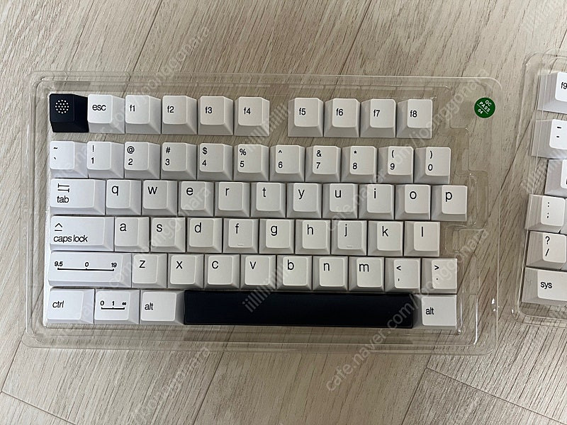 화이트 키캡 130키 체리프로파일 이미지