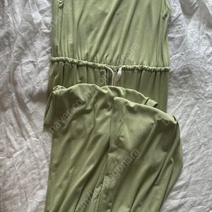 부디무드라 점프수트