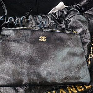 샤넬22 미듐 블랙금장