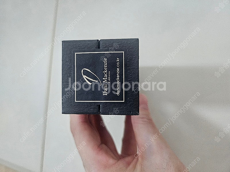 대니맥켄지 밤쉘 퍼퓸오일 새상품--1