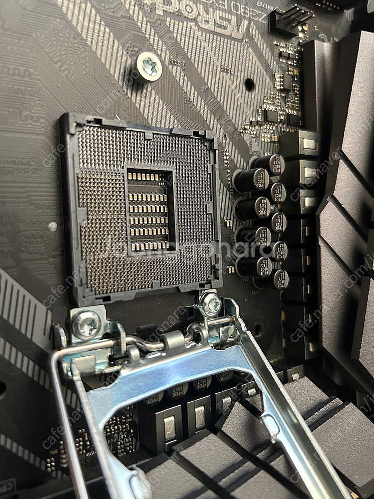 CPU i7-9700K--8