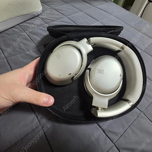 JBL TOUR PRO M2 헤드셋 판매합니다.