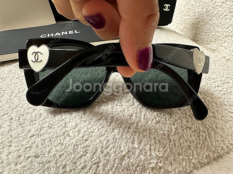 샤넬 하트 선글라스(상태최상)40만착불 CHANEL--0