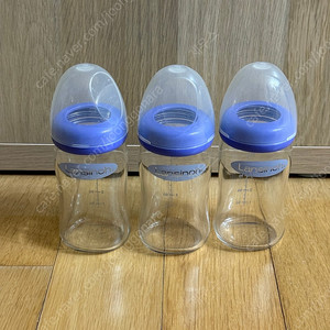 란시노 유리젖병 160ml 3개 판매합니다
