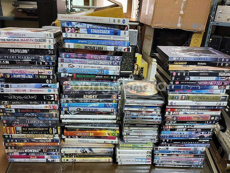 DVD 120장ㆍ 플레이어--3